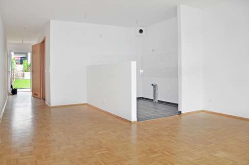 Blick in den begrünten Innenhof - Etagenwohnung in 44879 Bochum / Linden mit 51m² kaufen